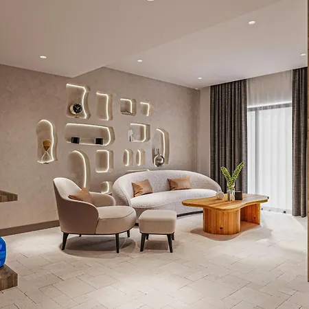 Green Hotel Suite